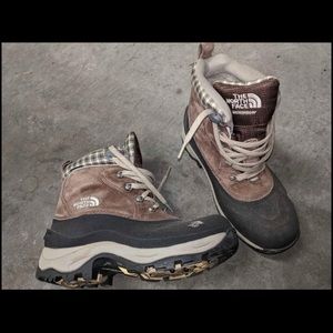 The North Face Primaloft Boots